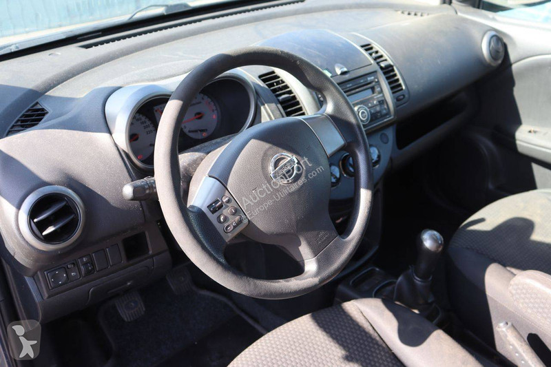 Furgoneta Nissan