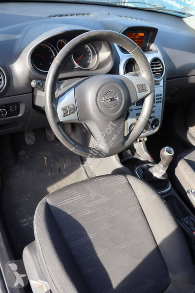 Véhicule utilitaire Opel