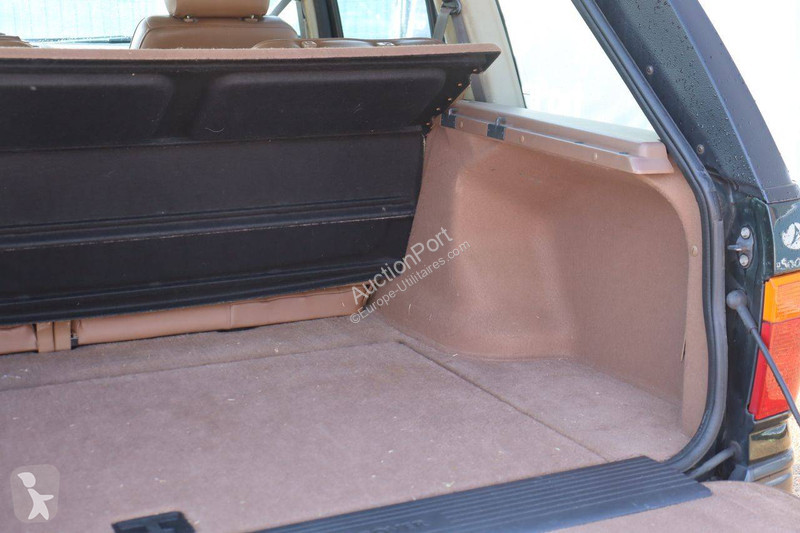 Véhicule utilitaire Land Rover