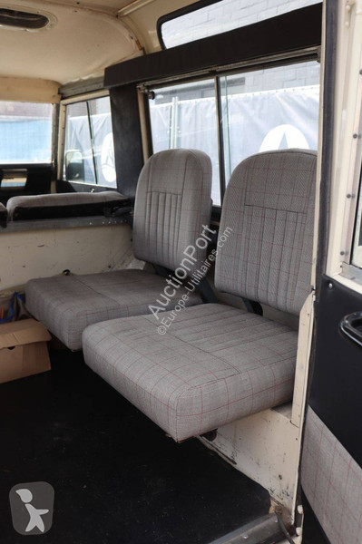 Véhicule utilitaire Land Rover