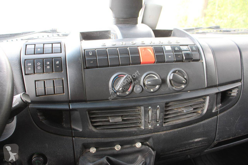 Véhicule utilitaire Iveco 80-210