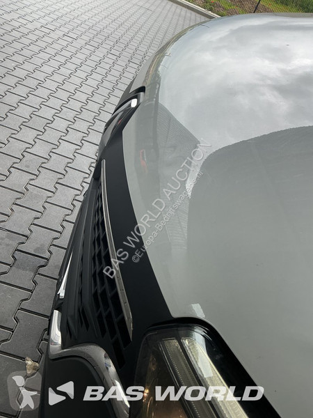 Véhicule utilitaire Renault 135PK