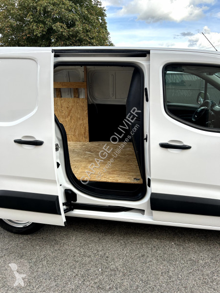 Furgoneta Peugeot Standard 650KG 1.5 Bluehdi...