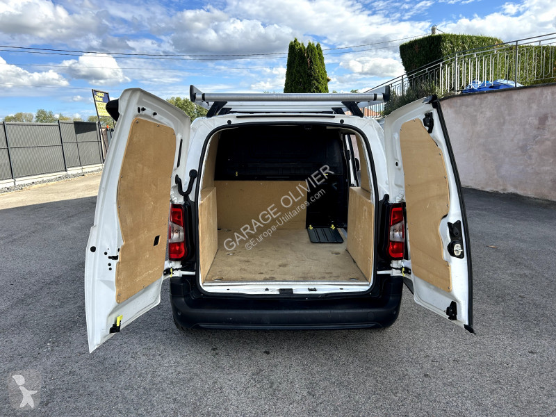 Furgoneta Peugeot Standard 650KG 1.5 Bluehdi...