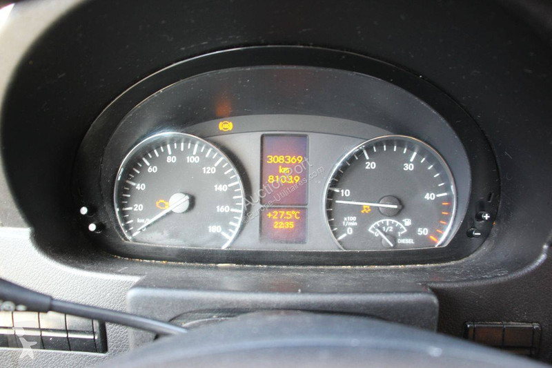 Mercedes 316 CDI van