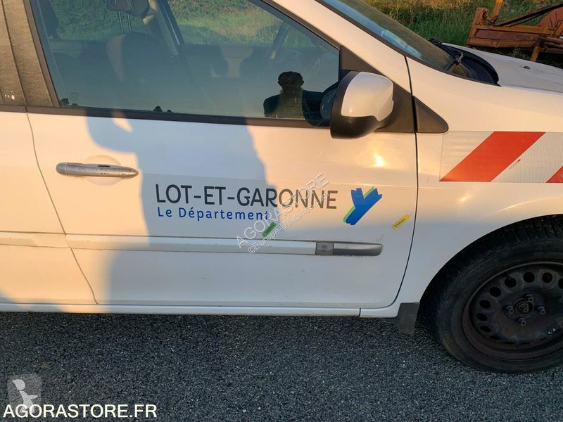 Véhicule utilitaire Renault CLIO