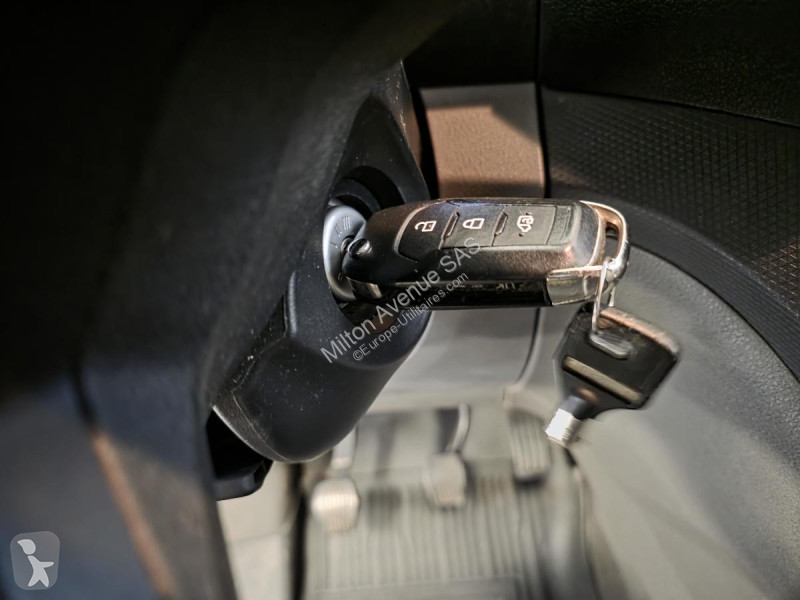 Véhicule utilitaire Ford