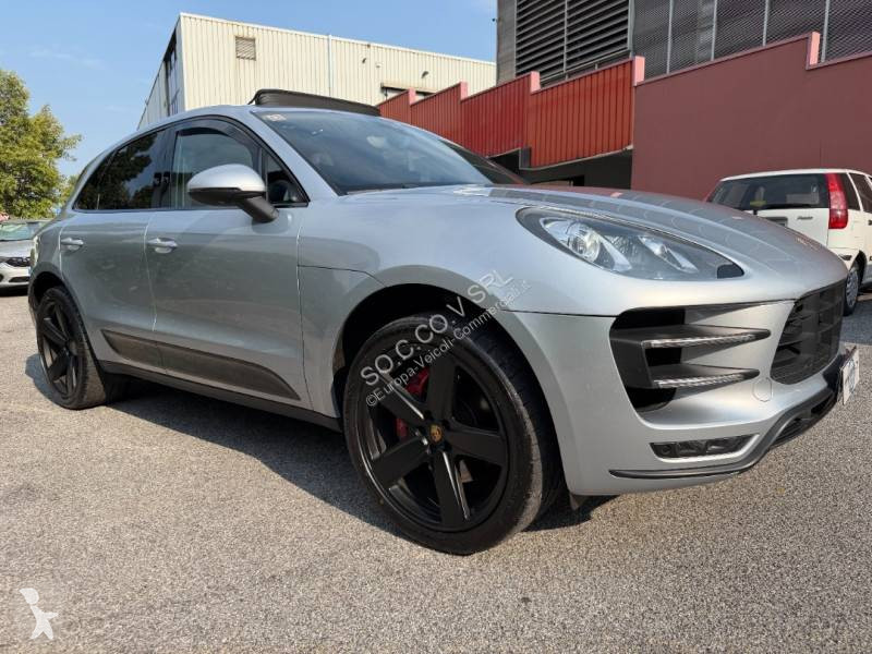 Véhicule utilitaire Porsche