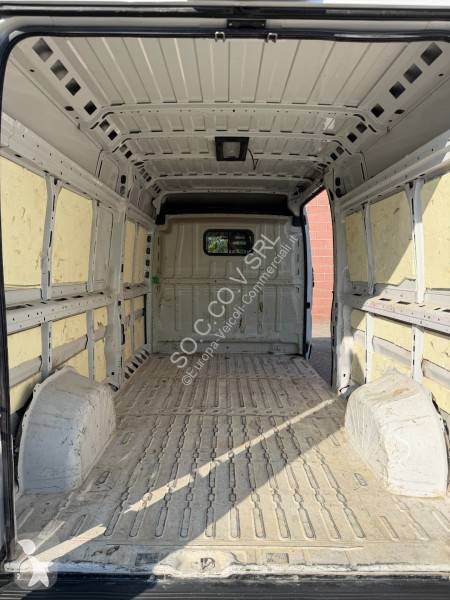 Furgoneta Fiat 2.2L 140 CV