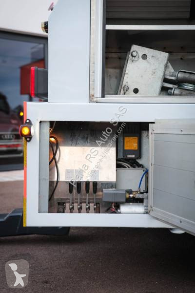 Véhicule utilitaire Iveco 70C17