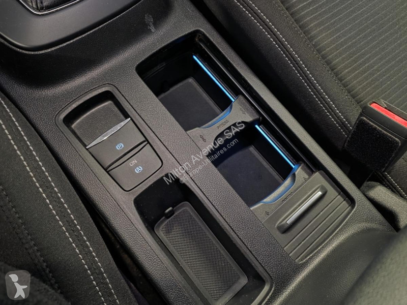 Véhicule utilitaire Ford FOCUS 1.0 EcoBoost...