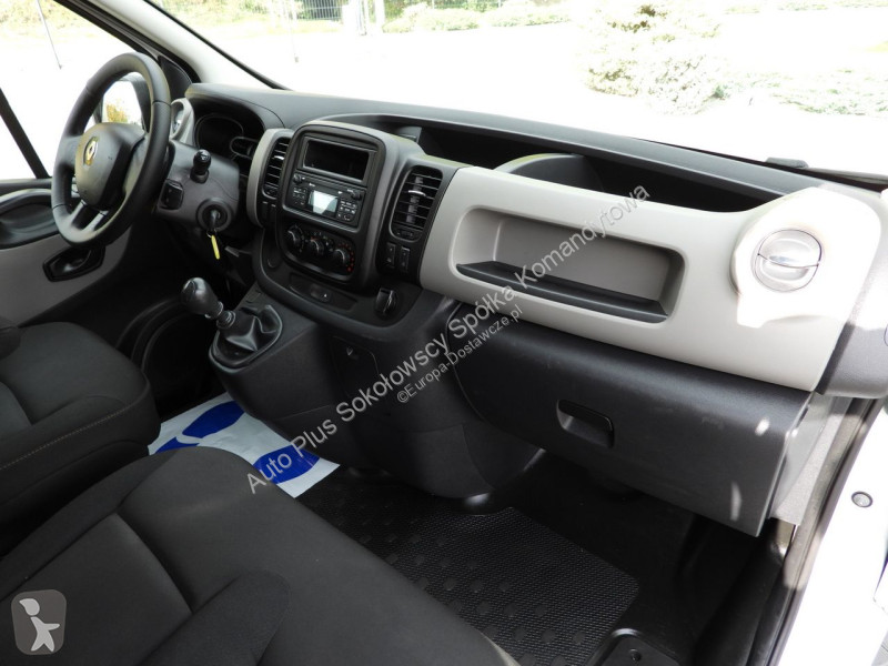 Véhicule utilitaire Renault  TRAFIC
