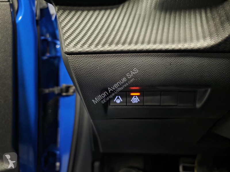Véhicule utilitaire Peugeot 1.2i PureTech 12V -...