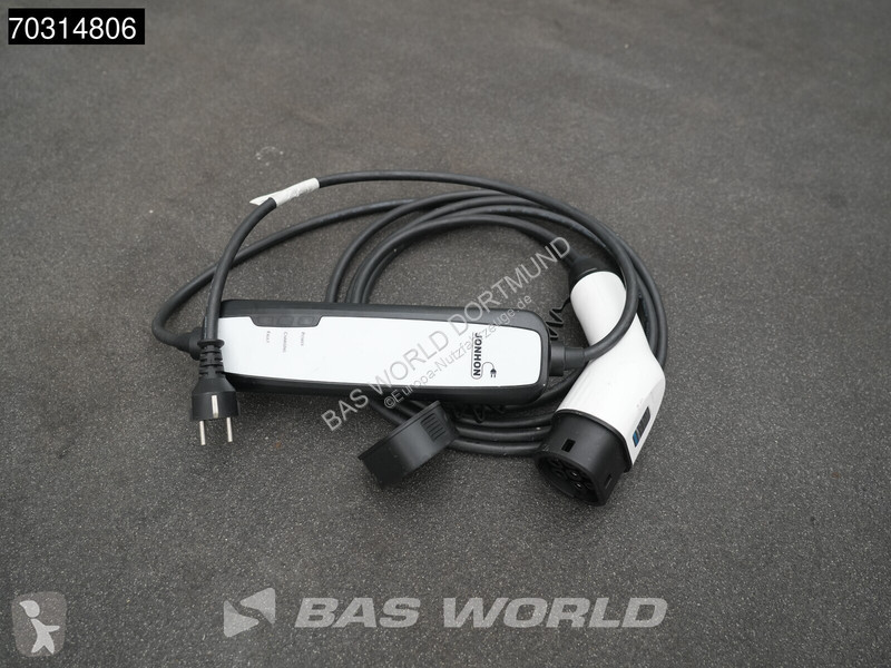 Véhicule utilitaire  Neu! 4x4 Allrad Pritsche...