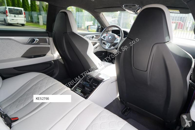 Véhicule utilitaire BMW M8