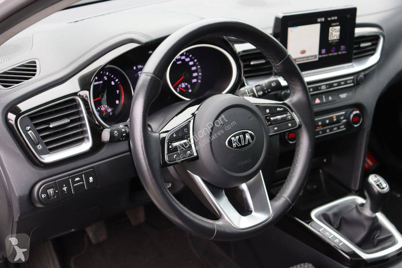 KIA  cee'd van
