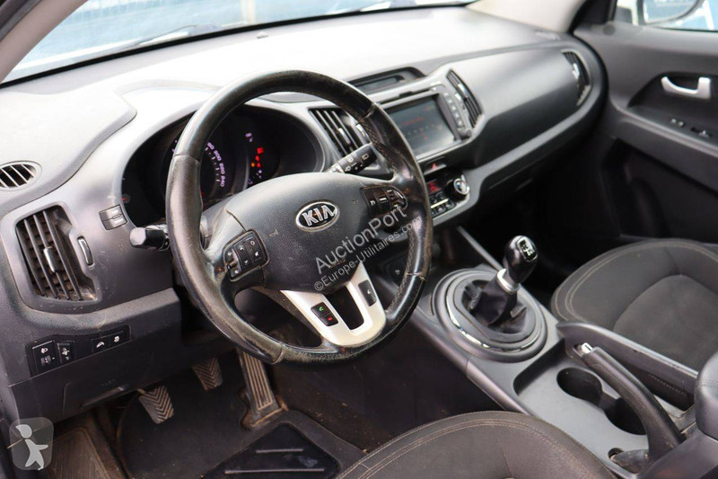 KIA  van