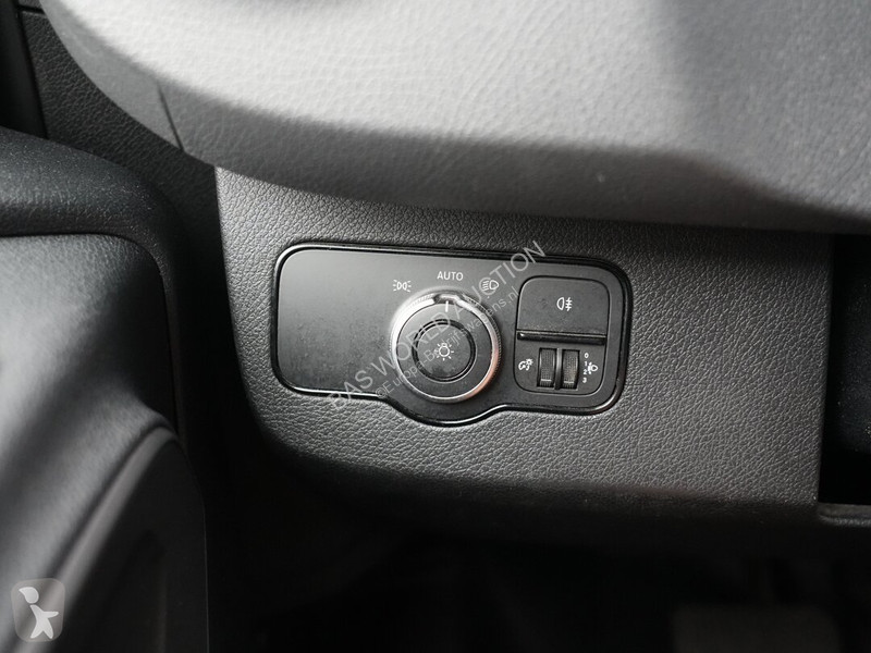 Mercedes 315 CDI van