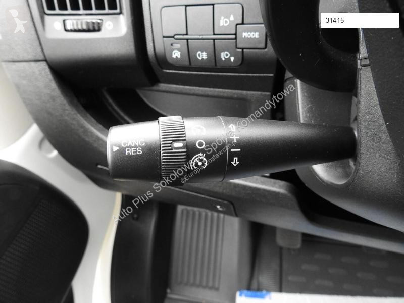 Autoutilitară Peugeot BOXER FURGON CHŁODNIA...