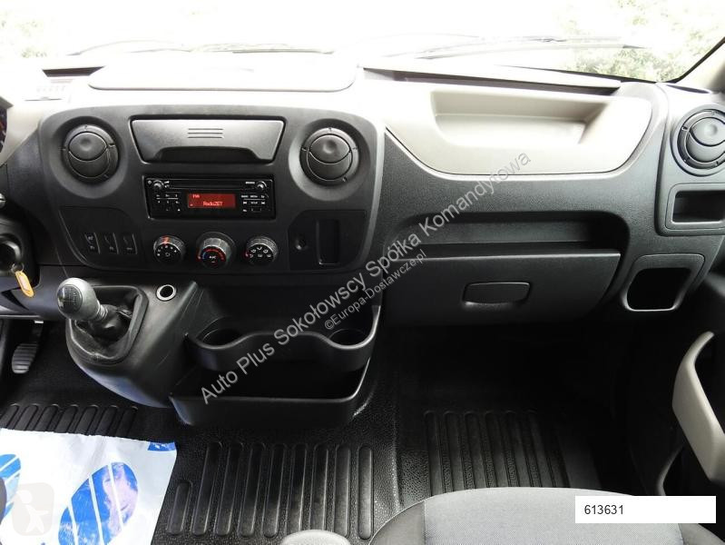 Autoutilitară Renault MASTER PLANDEKA 8 PALET...