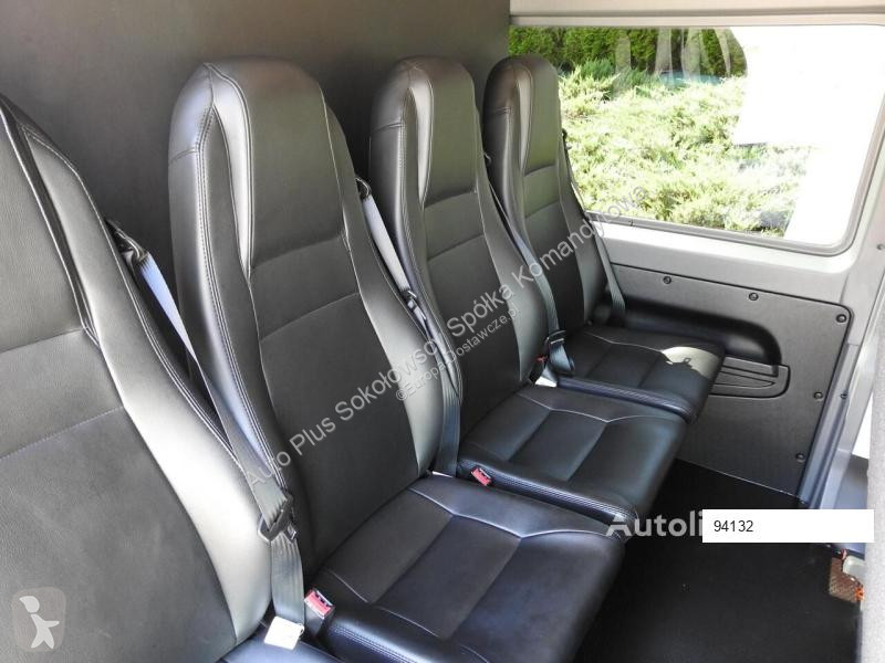 Véhicule utilitaire Peugeot BOXER FURGON...
