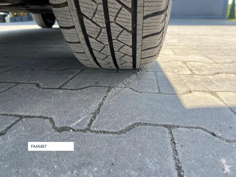Véhicule utilitaire Ford TOURNEO CUSTOM...