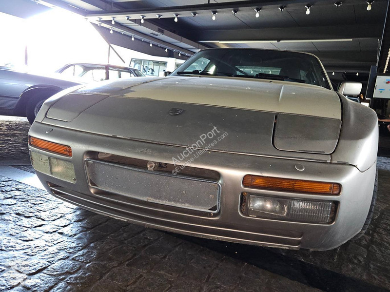 Furgoneta Porsche Turbo 944