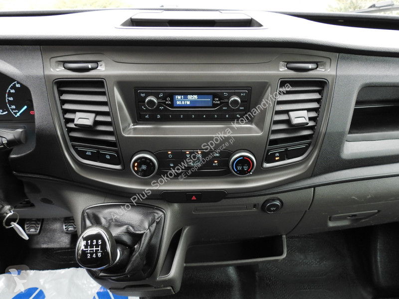 Samochód dostawczy Ford  TRANSIT