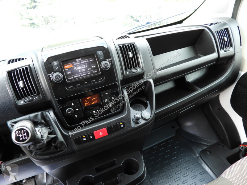 Samochód dostawczy Peugeot  BOXER