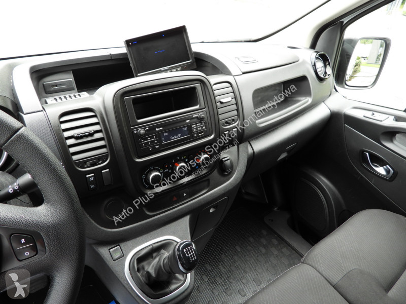 Véhicule utilitaire Renault  TRAFIC