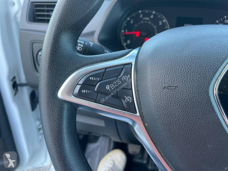عربة نفعية Renault