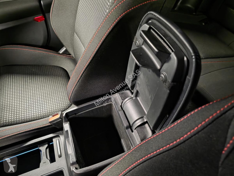 Véhicule utilitaire Ford FOCUS 1.0 EcoBoost...