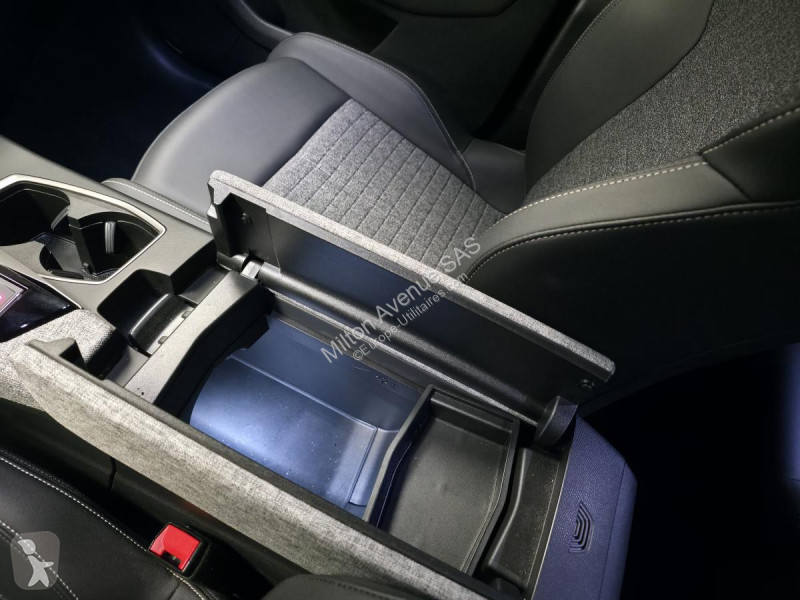 Furgoneta Peugeot 3008 1.2i Hybrid -136 - BV...