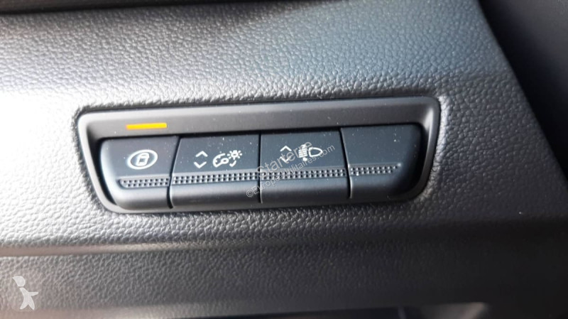 Véhicule utilitaire Renault  TRAFIC CABINE...