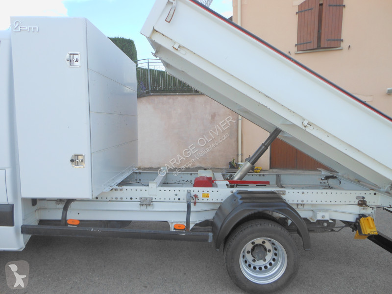 Véhicule utilitaire Mercedes Benne 514 CDI 37...