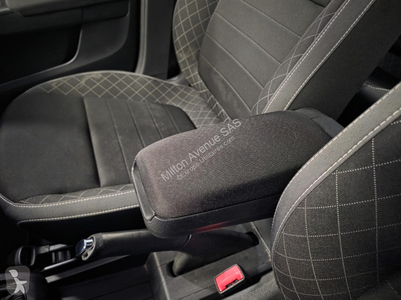 عربة نفعية Skoda FABIA 1.0 TSI - 95 Business