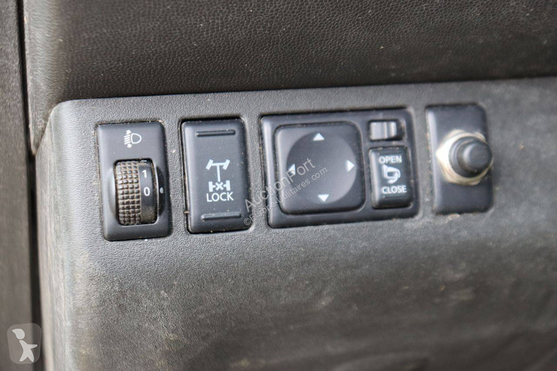 Autoutilitară Nissan