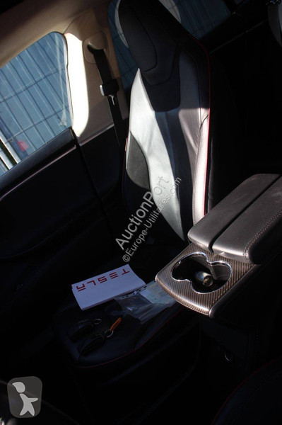 Furgoneta Tesla P85+