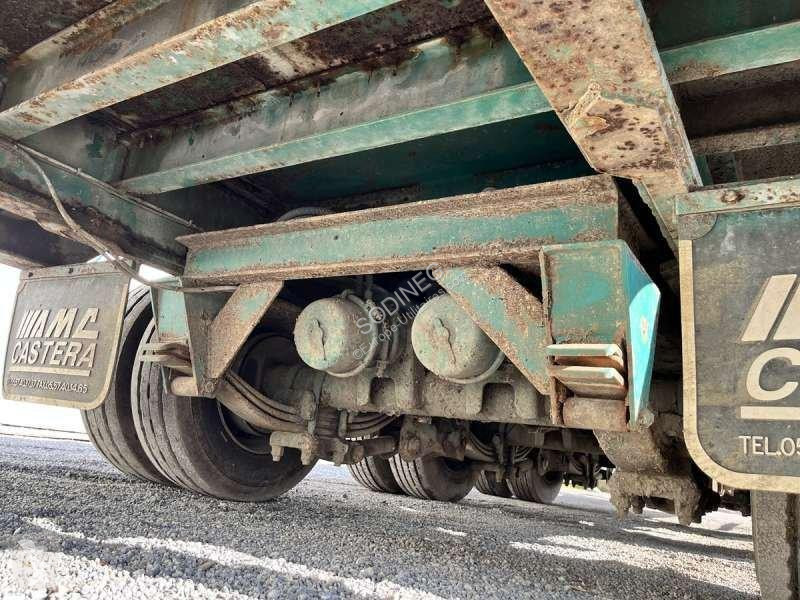 Véhicule utilitaire   3 ESSIEUX