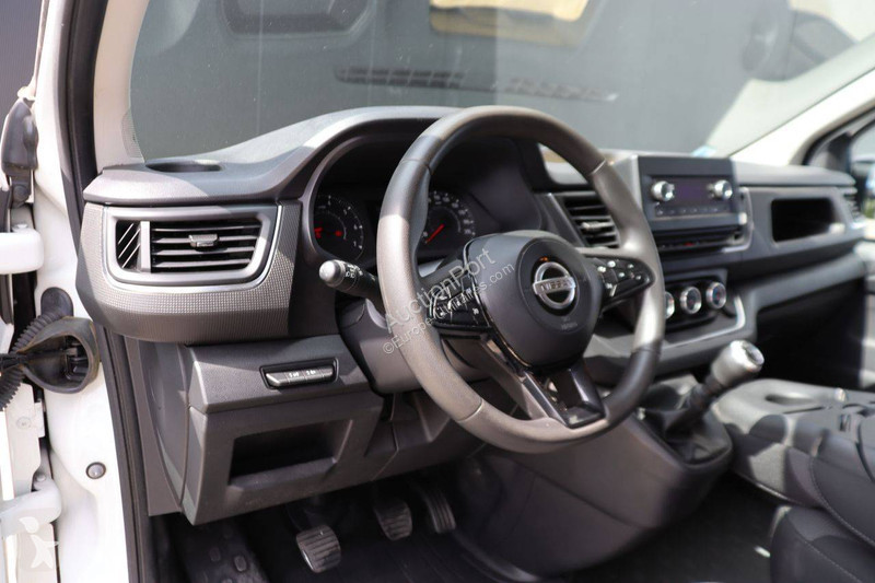Furgoneta Nissan