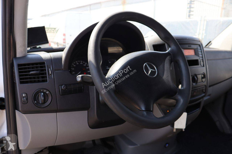 Véhicule utilitaire Mercedes 310 CDI
