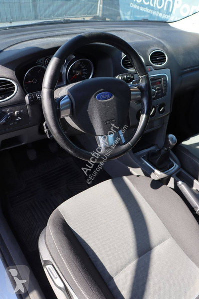 Véhicule utilitaire Ford