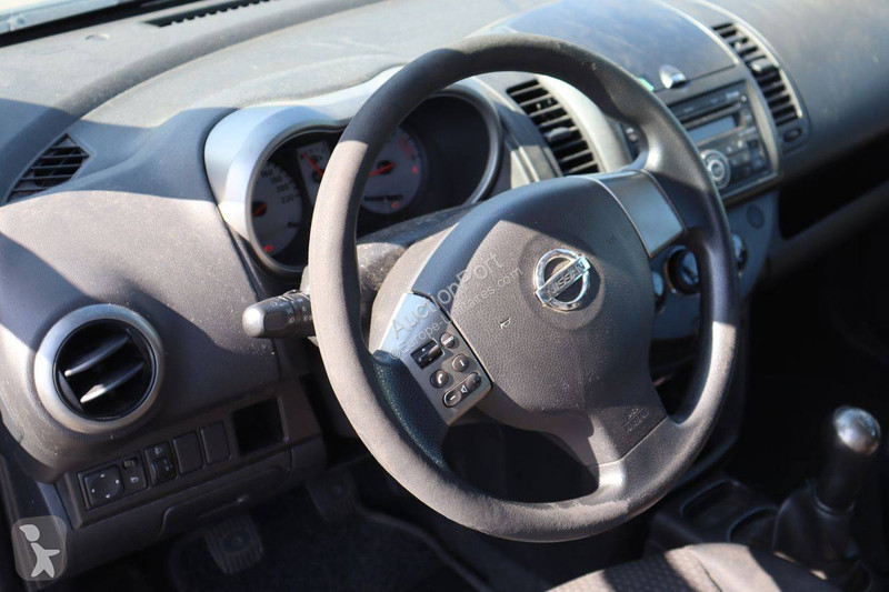 Furgoneta Nissan