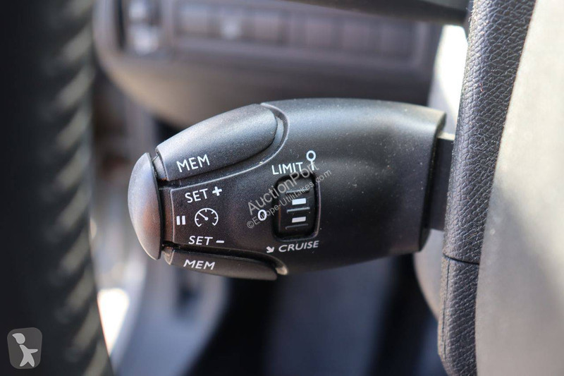 Véhicule utilitaire Peugeot