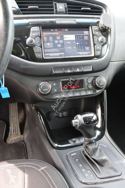 Véhicule utilitaire KIA  cee'd