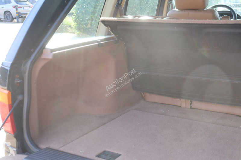 Véhicule utilitaire Land Rover