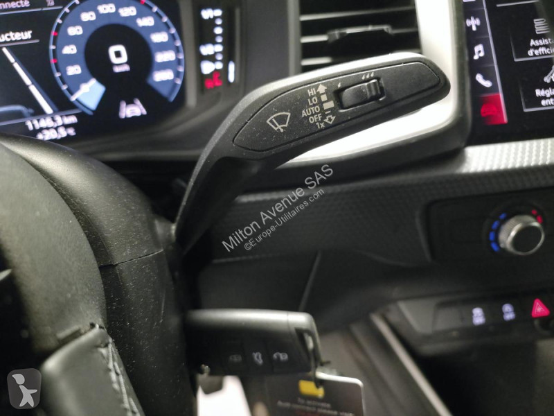 Véhicule utilitaire Audi Allstreet 1.0 30 TFSI...