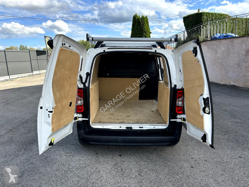 Furgoneta Peugeot Standard 650KG 1.5 Bluehdi...