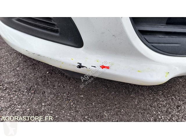 Коммерческий автомобиль