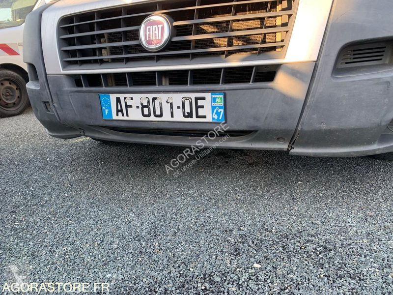 Véhicule utilitaire Fiat DUCATO